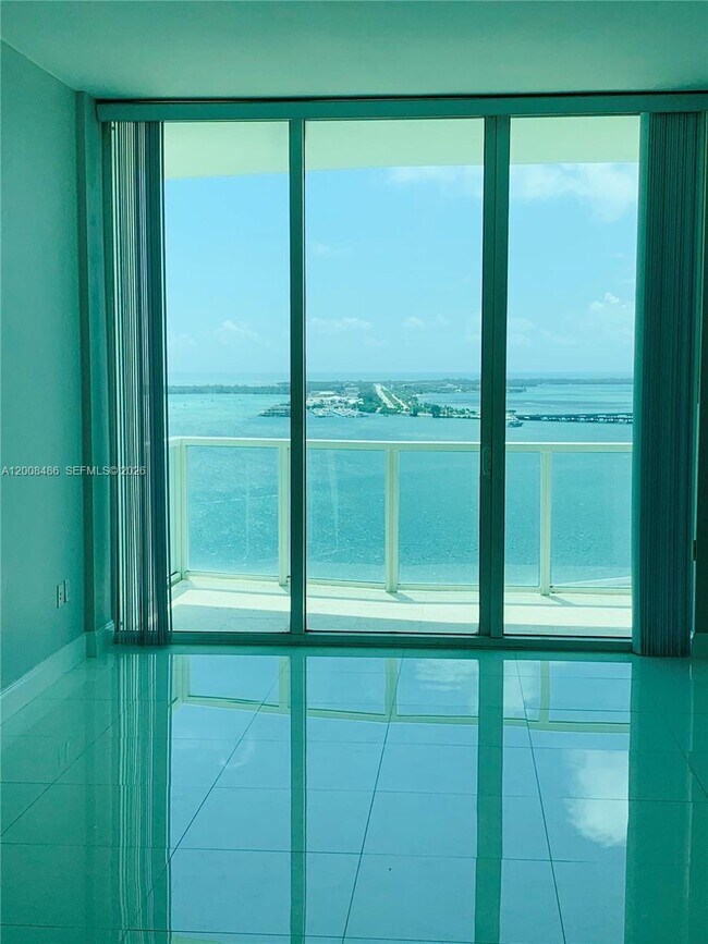 Building Photo - 218 SE 14th St