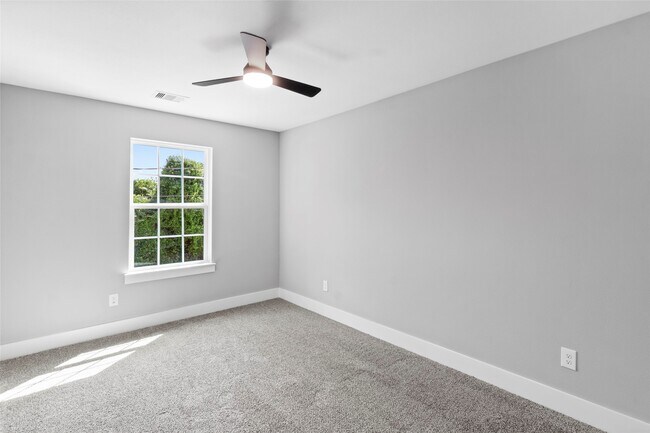 Building Photo - 6723 Cohn St