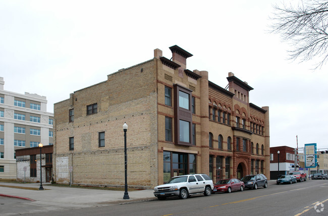 Building Photo - Opera House Lofts