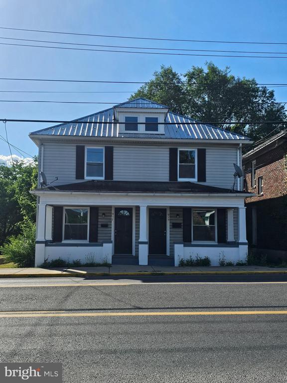 Primary Photo - 917 N Queen St