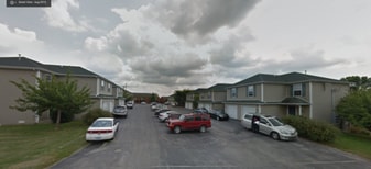 Building Photo - 216 Pinnacle Ct