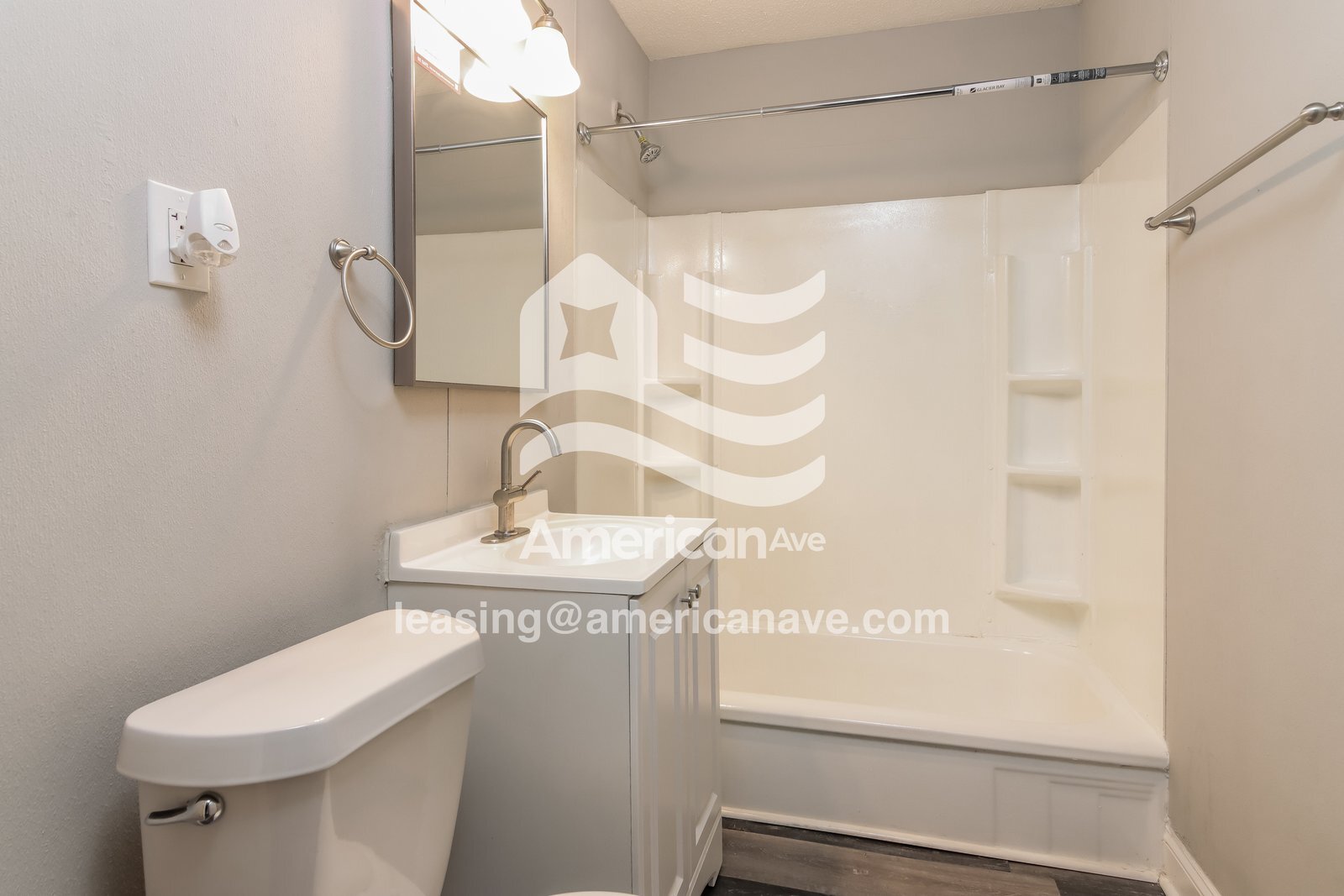 Building Photo - 1217 Dogwood Ave