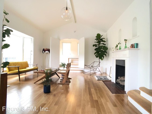 Building Photo - 2 br, 1 bath Apartment - 1947 Hyperion Ave