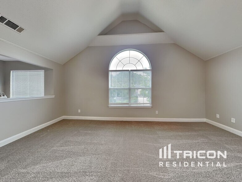 Building Photo - 2620 Thunder Basin Way