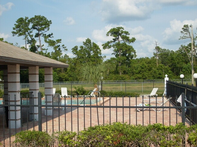 Building Photo - All Tile Patio Home, Minutes Away From UCF, Technology Park, & the E/W Expressway