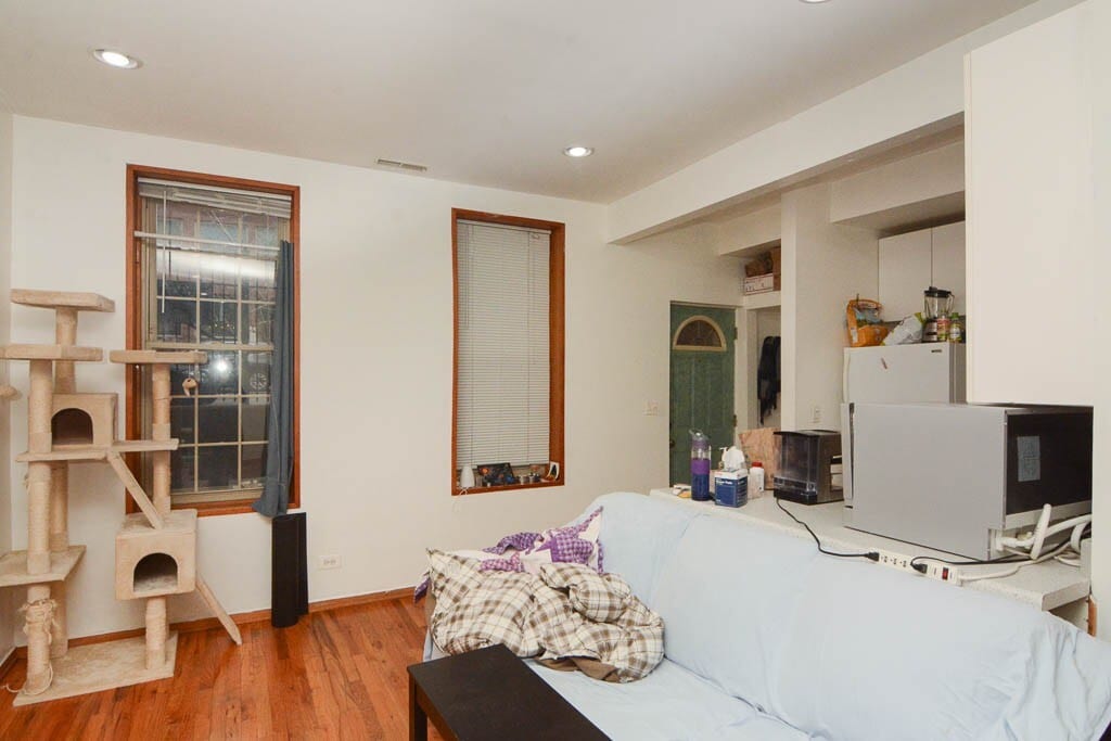 Building Photo - 1307 N Greenview Ave