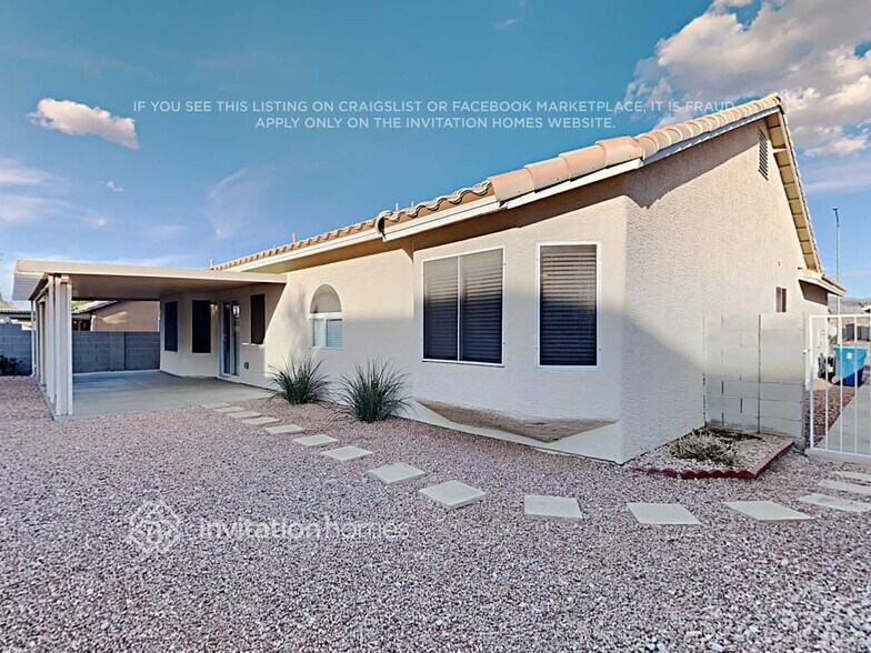 Building Photo - 531 Trocadero St