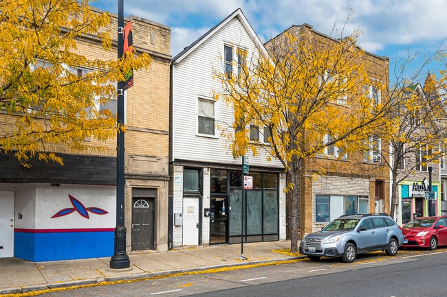 Primary Photo - 3452 W Irving Park Rd