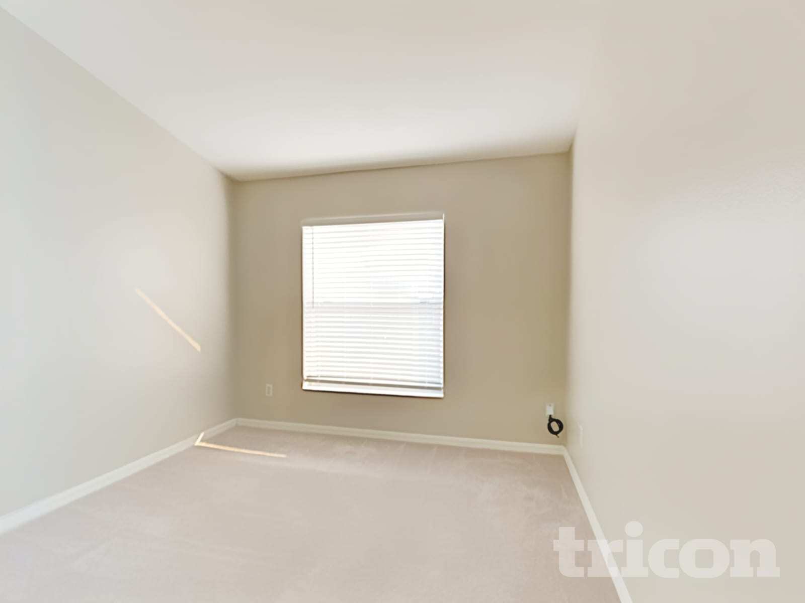 Building Photo - 7227 Edgewater Shores Ct