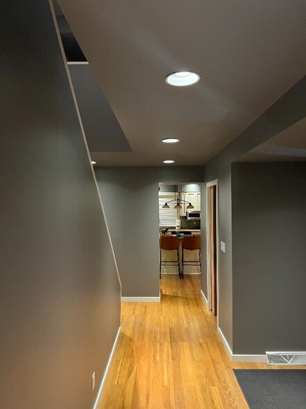 Building Photo - 11830 N Country Ln