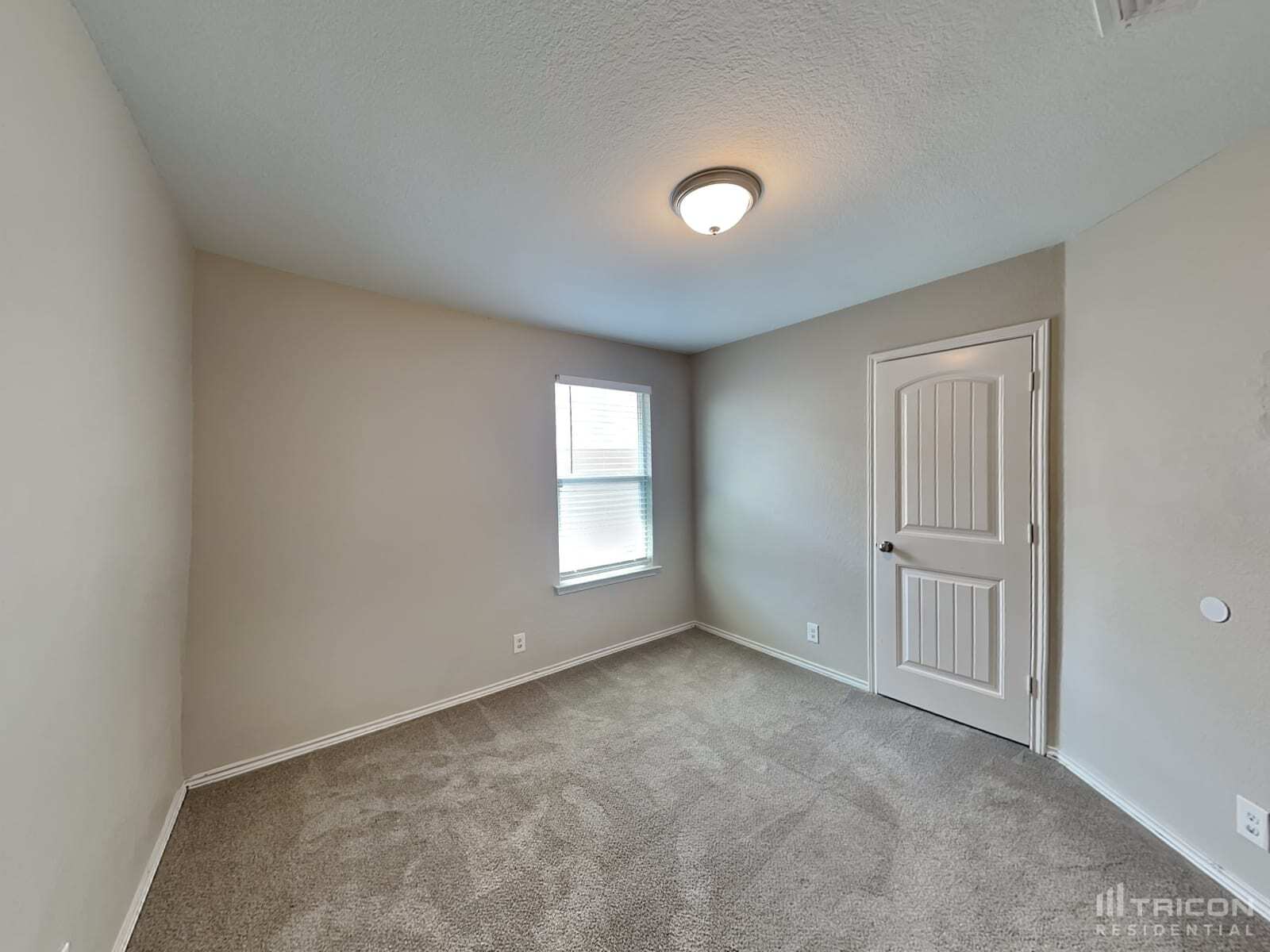 Building Photo - 15317 Cooks Petrel