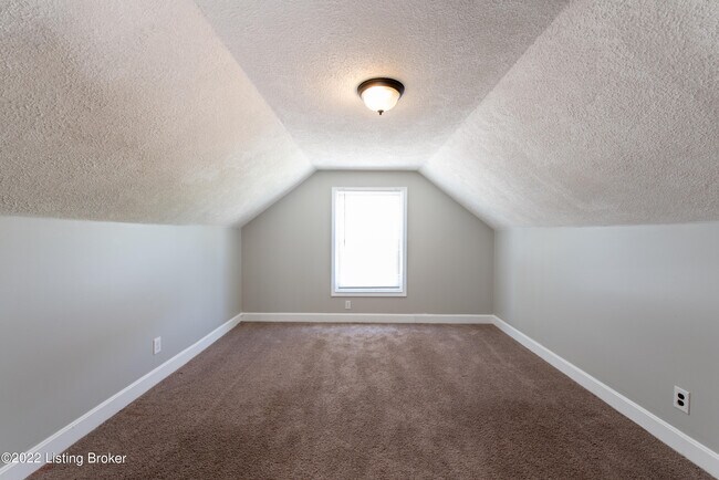 Building Photo - 1008 Meadow Hill Rd