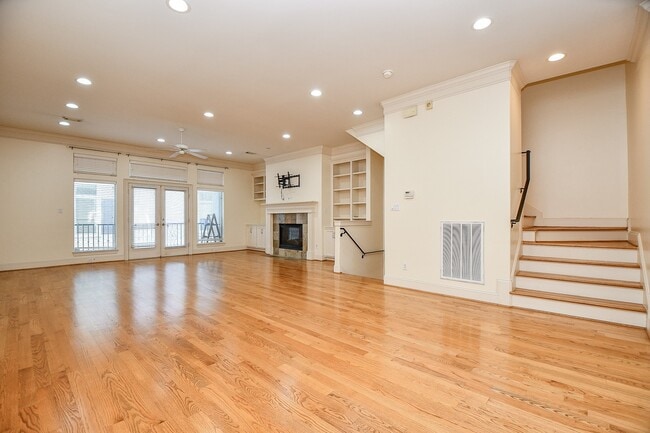 Building Photo - 6818 Staffordshire Blvd