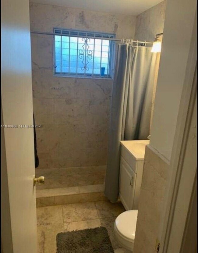 Building Photo - 8420 Byron Ave