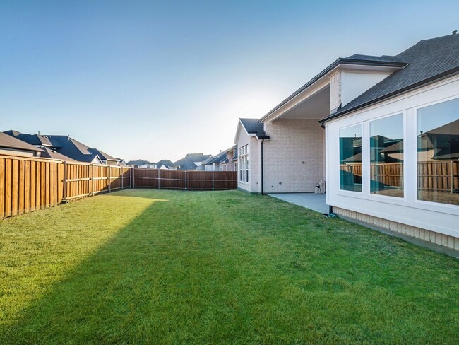 Building Photo - Luxurious 5-Bedroom Smart Home with Media ...