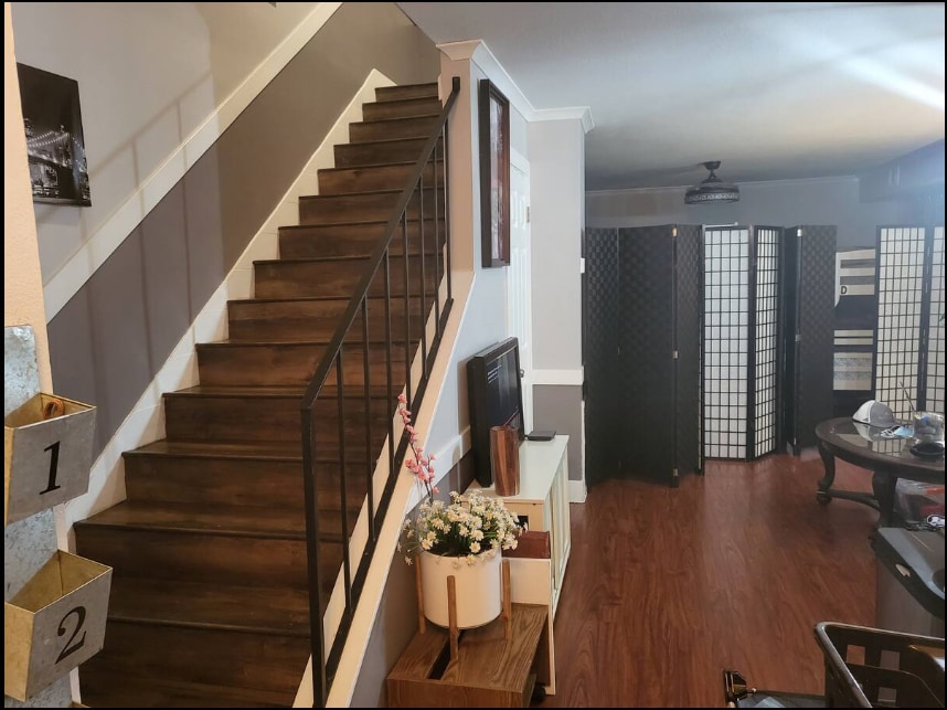 upstairs bedrooms and full bath - 805 Tully Rd