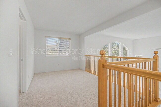 Building Photo - 11081 Independence Cir W