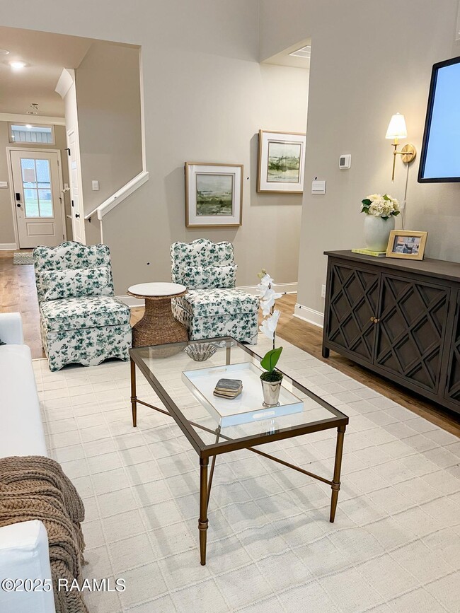 Building Photo - 132 Belle Fontaine Dr