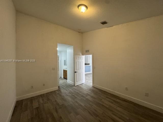 Building Photo - 1172 NE 32nd Terrace