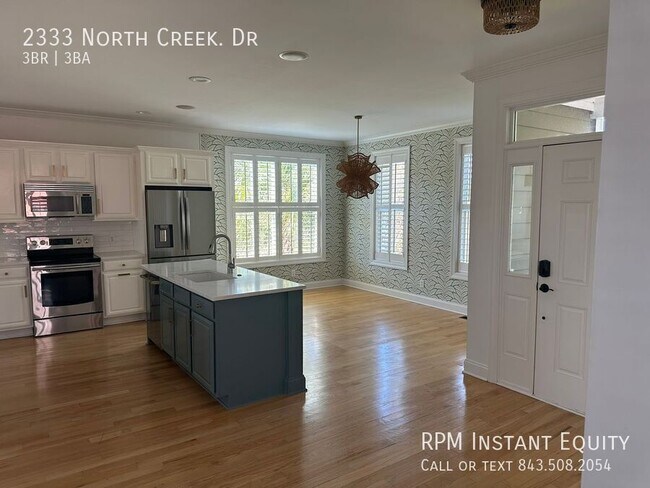 Building Photo - 2333 North Creek. Dr-