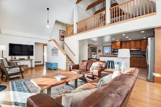 Building Photo - 366 Indian Trail