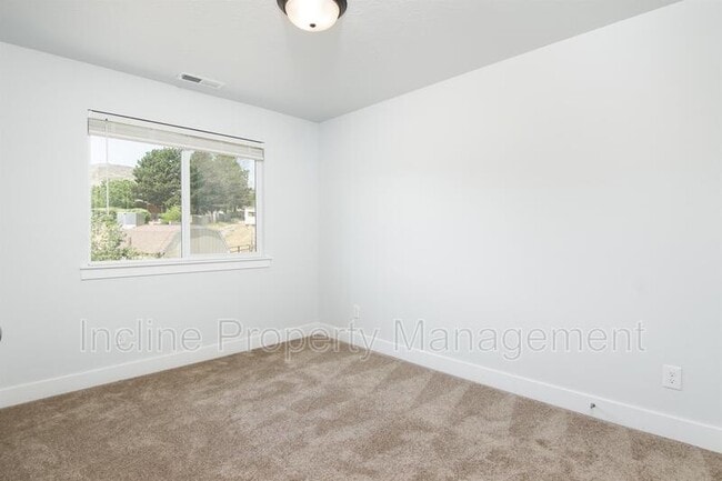 Building Photo - 16426 Bull Spring Rd