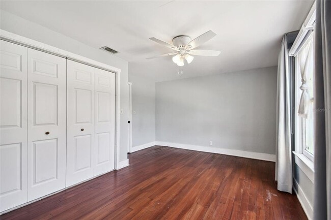 Building Photo - 1925 52nd St S