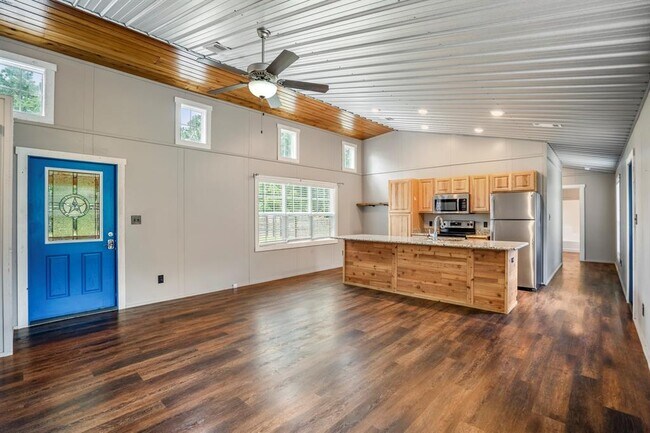 Building Photo - 11419 Leonidas Horton Rd