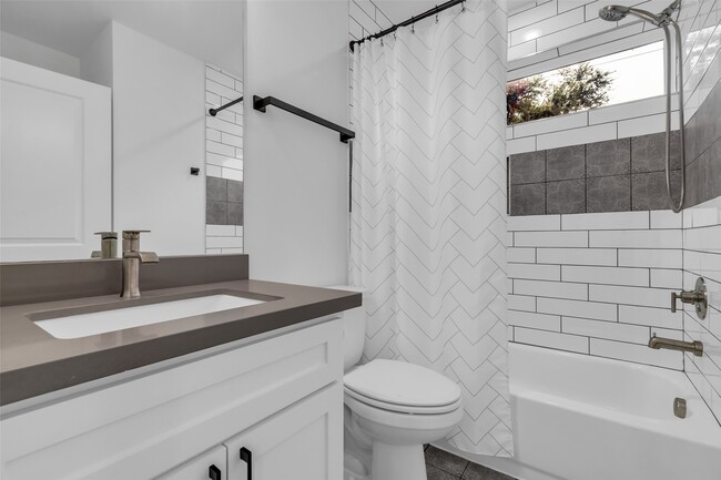 Building Photo - 2611 Ruth St