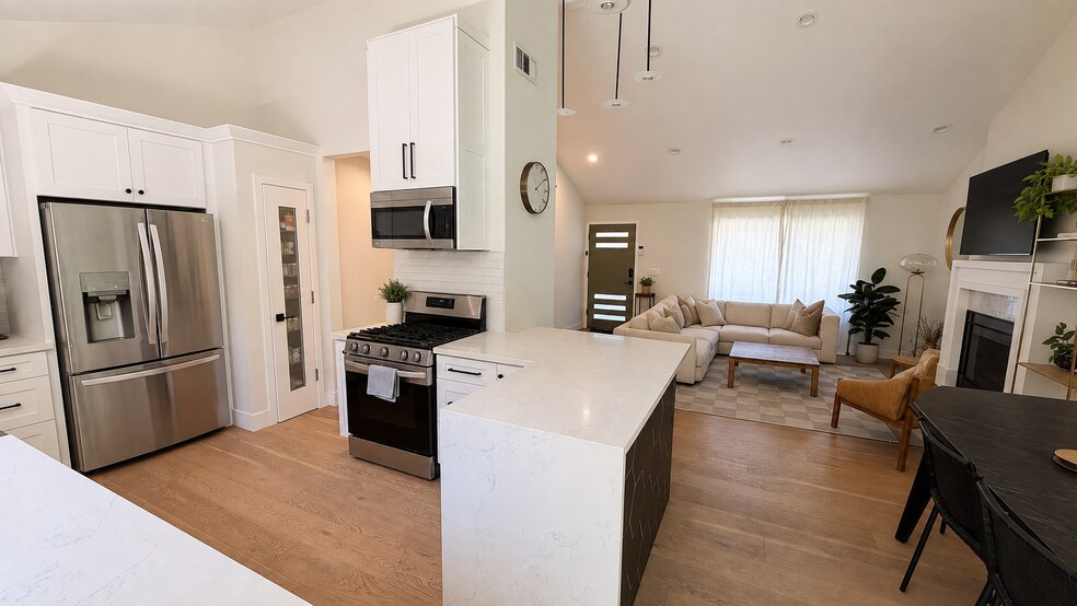 Building Photo - 9892 Lapworth Cir