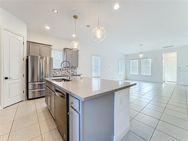 Building Photo - 8250 Nemours Pkwy