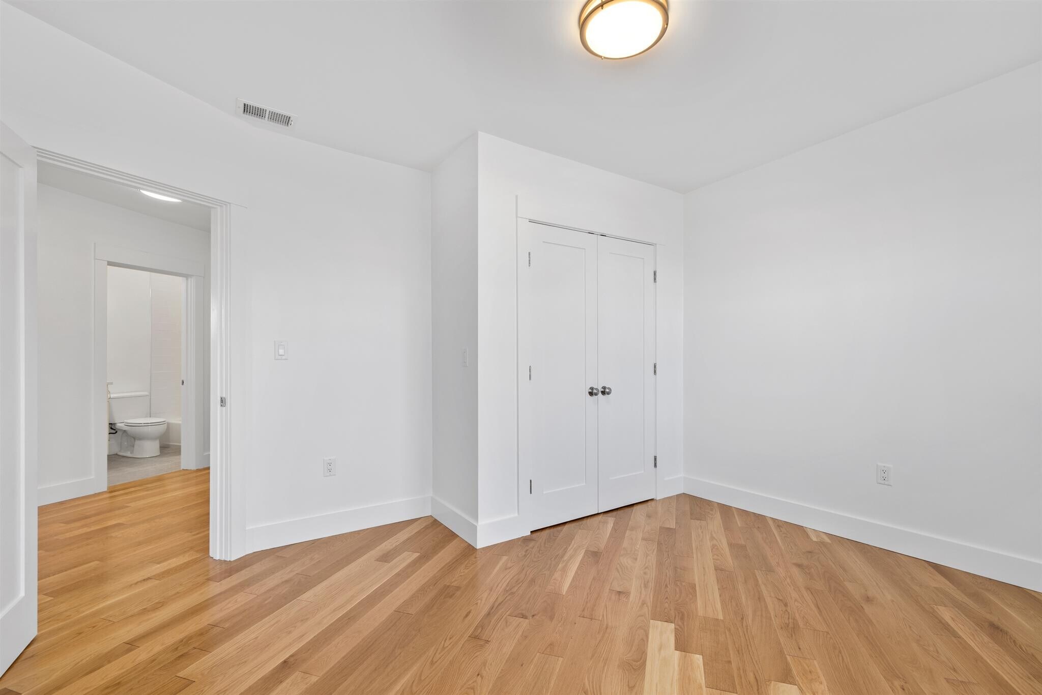 Building Photo - 401 Columbia St