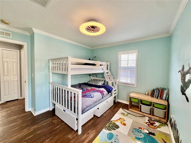 Building Photo - 16112 Loneoak View Dr