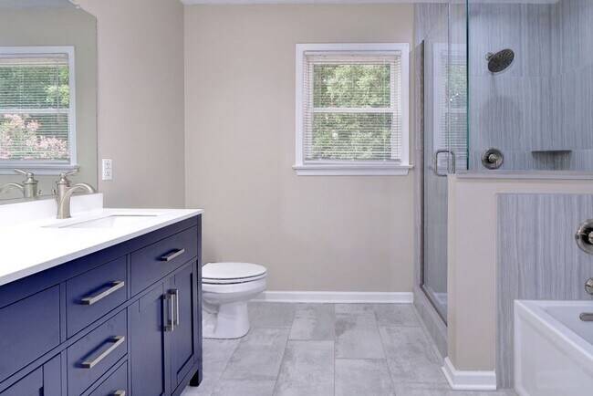 Building Photo - Lovely home in Woods of Tabb