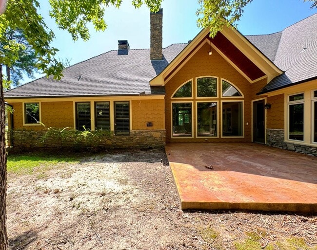 Building Photo - 21220 Gatlinburg Rd