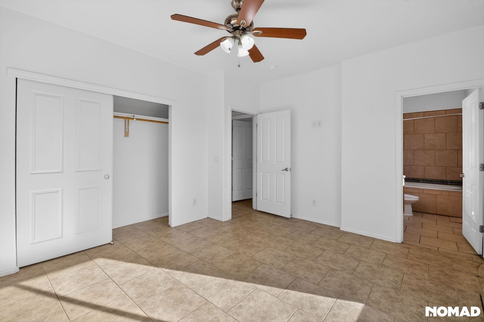 Building Photo - 3610 Cam Del Rancho