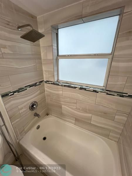 Building Photo - 8080 Tatum Waterway Dr