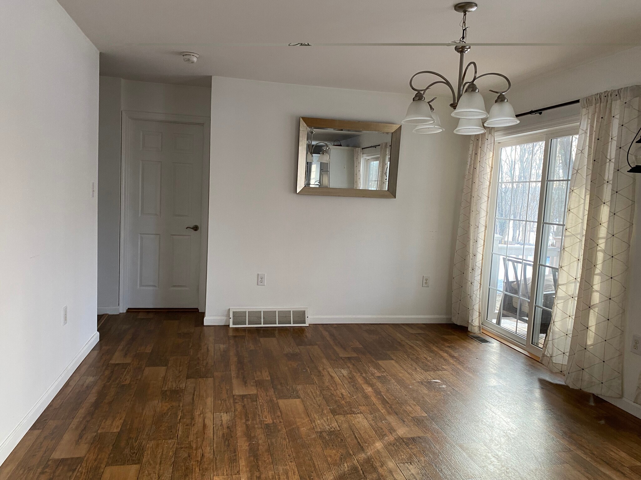 Building Photo - 3109 River Rd