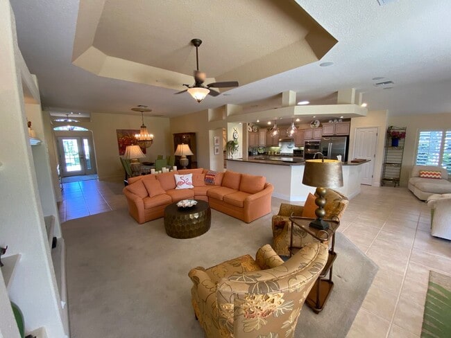 Building Photo - Exquisite - Turnkey, 3 bed + 2 1/2 Bath + ...