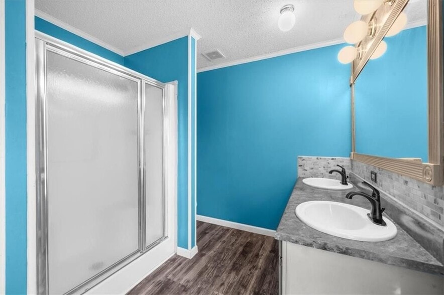 Building Photo - 372 Porter Springs Rd