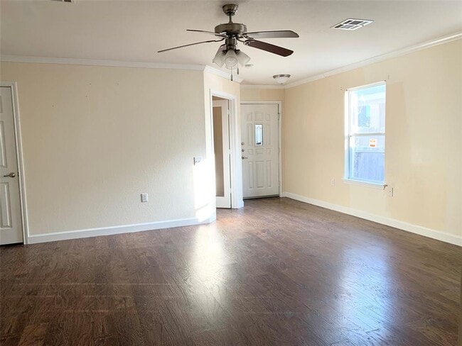 Building Photo - 1424 Anise Dr