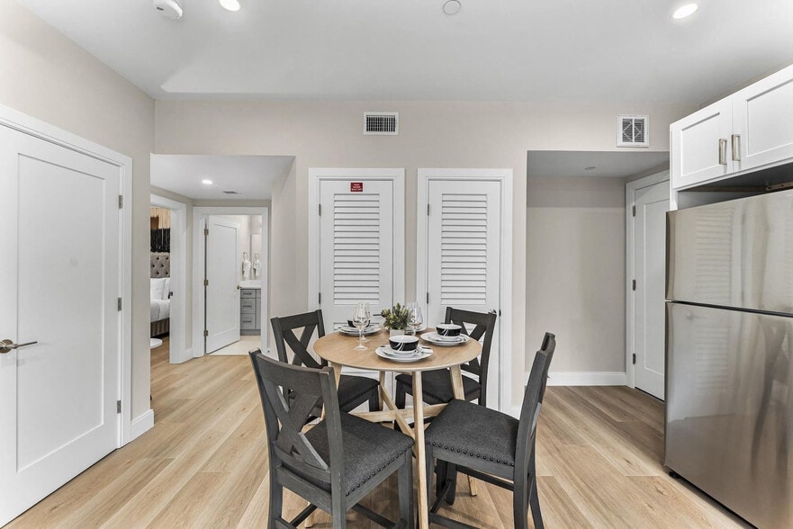 Building Photo - 394 McGrath Hwy