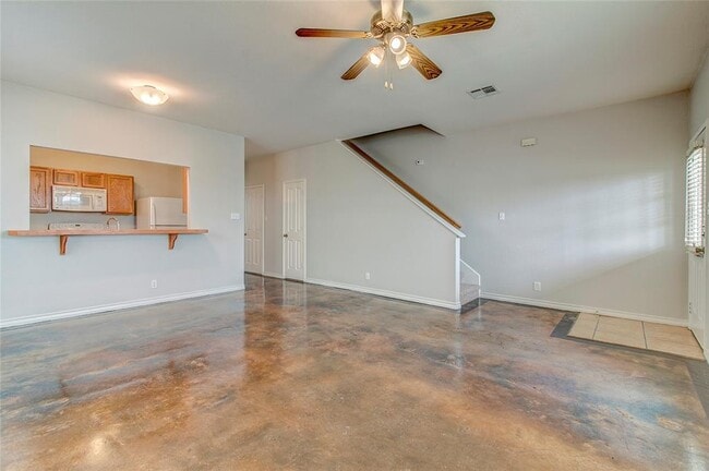 Building Photo - 126 Sandstone Dr