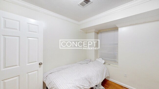 Building Photo - 712 Shawmut Ave