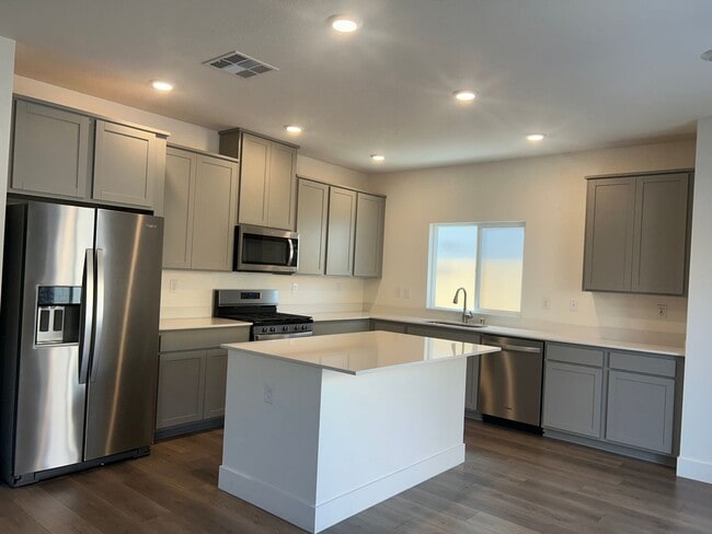 Building Photo - Beautiful  home in North West Reno