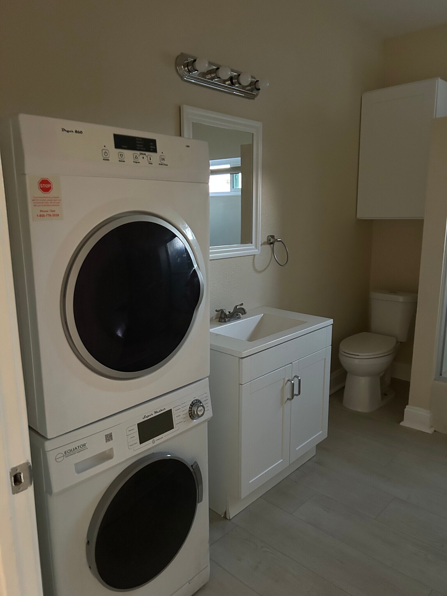 In Unit W/D - 807 Euclid Ave