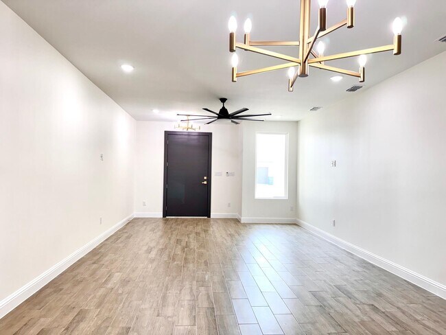 Building Photo - 1405 Eagles Ln