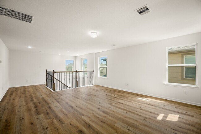 Building Photo - 4118 Lake Cypress Cir