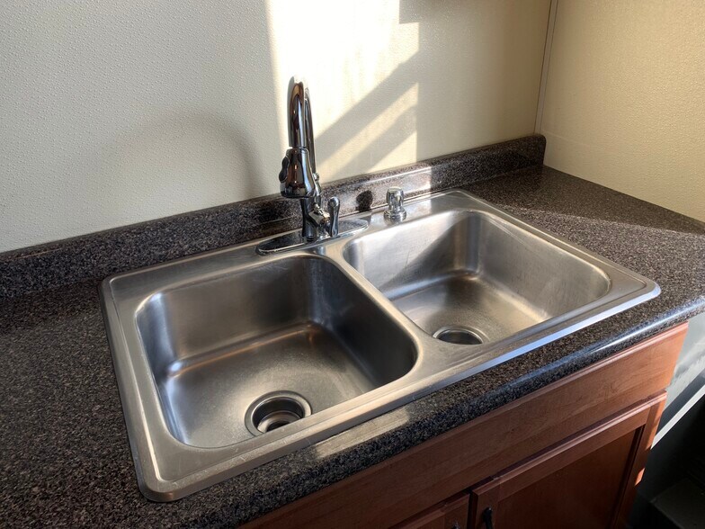 Kitchen - 110 Capital St