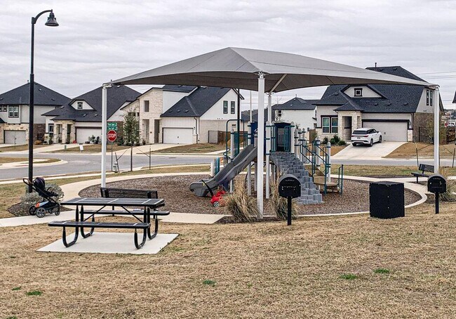 Building Photo - 2903 Sebring Cir